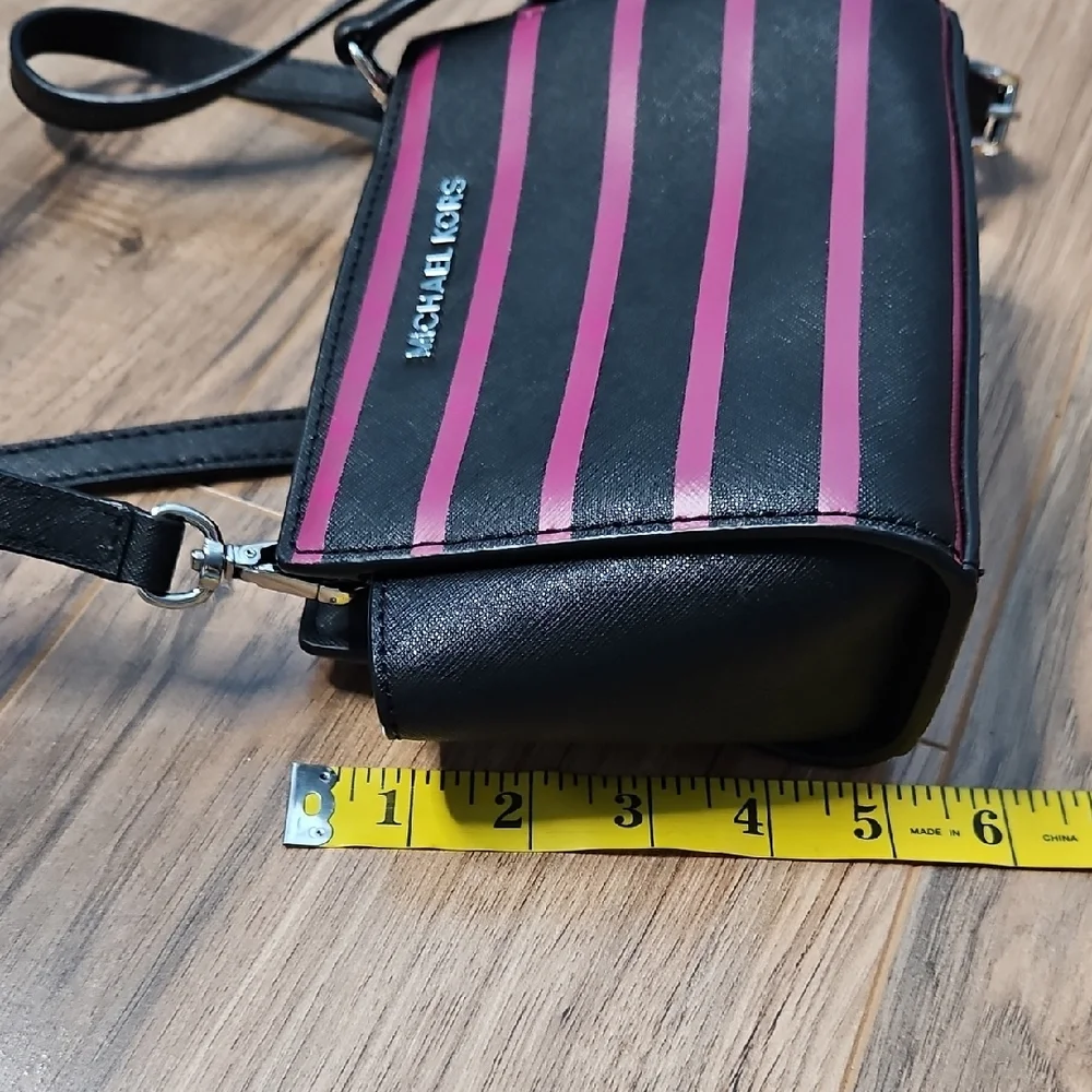 Michael Kors Women's Selma Stripe Mini Messenger Black & Pink Bag